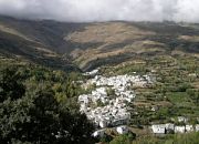 Cerca de las cumbres: De Trevélez a Busquístar