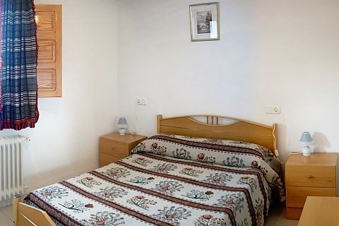 Dormitorio de matrimonio de la Casa 5