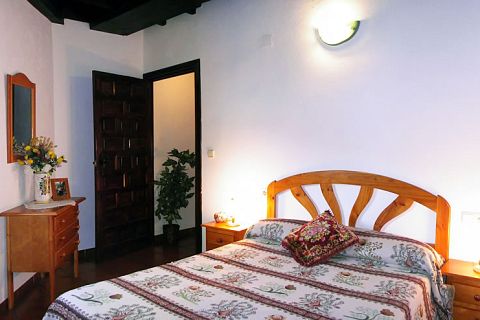 Dormitorio de matrimonio de la Casa 8