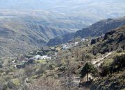 Alpujarra de la Sierra recupera el sendero real morisco de Mecina Bombarón