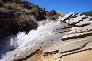 Corriente de la sima del Tejar